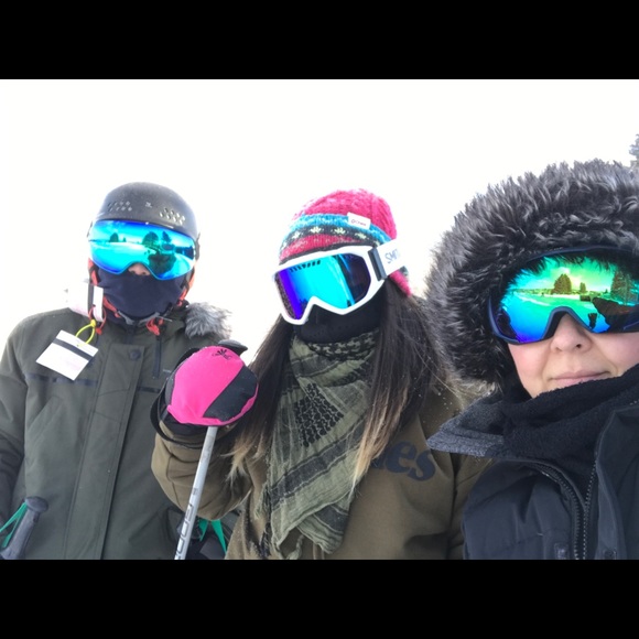 Meet your Posher, Monica - Picture 1 of 1